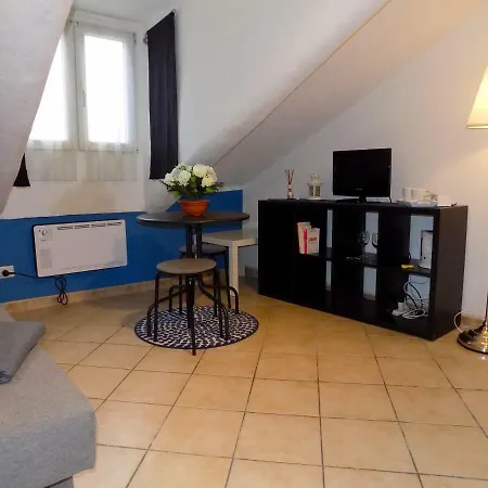 Valentino Apartment